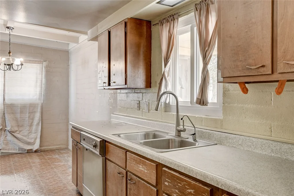 1209 Fay, Las Vegas, NV 89108