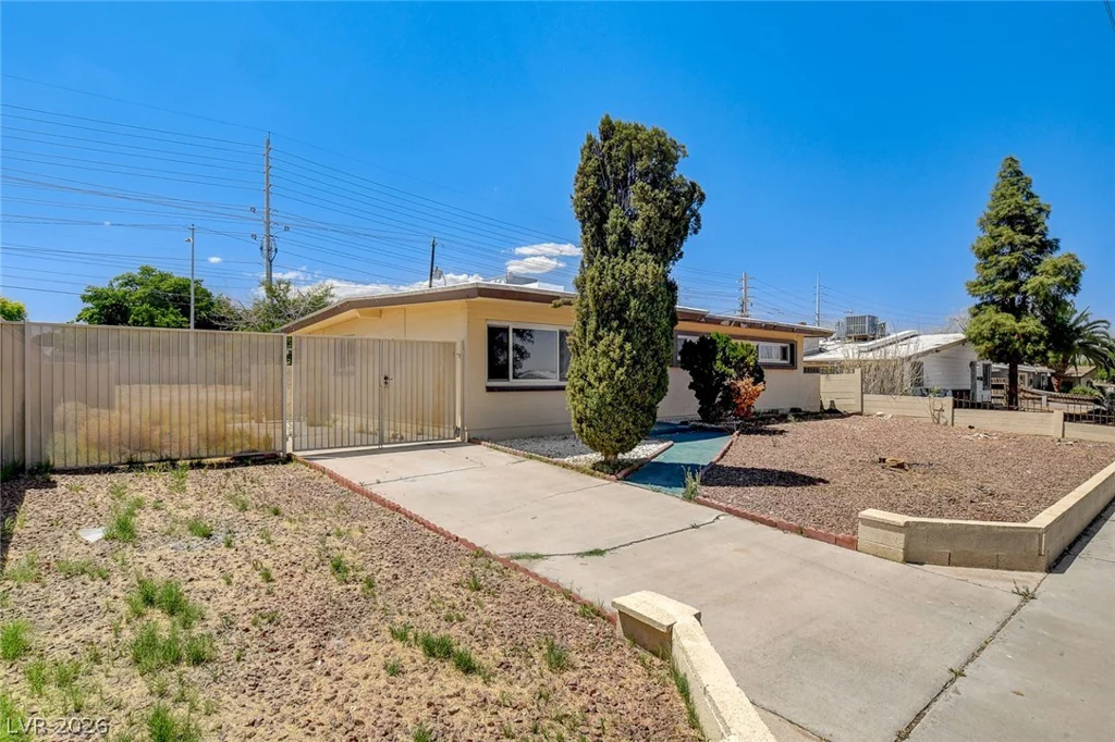 1209 Fay, Las Vegas, NV 89108