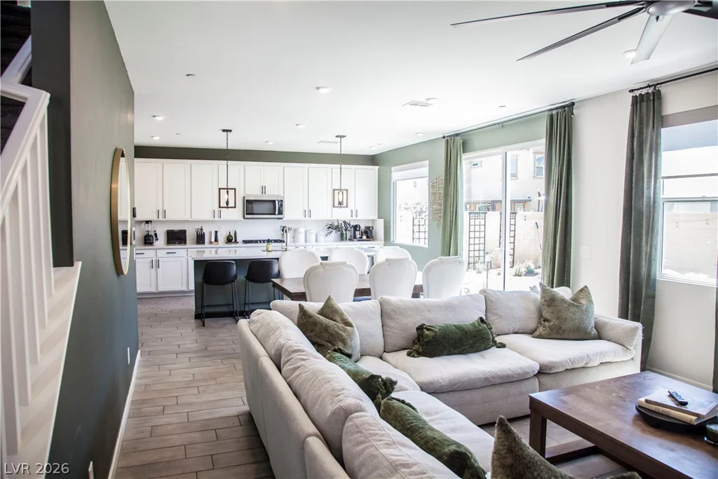 873 Benning, Henderson, NV 89011