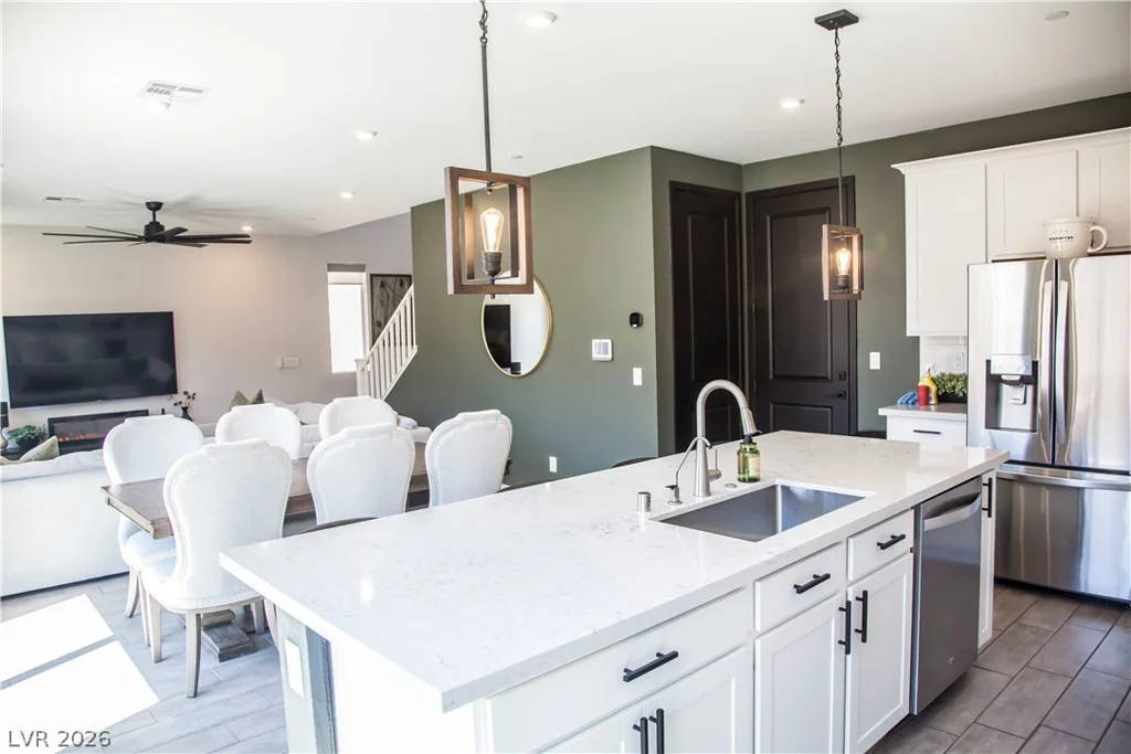 873 Benning, Henderson, NV 89011