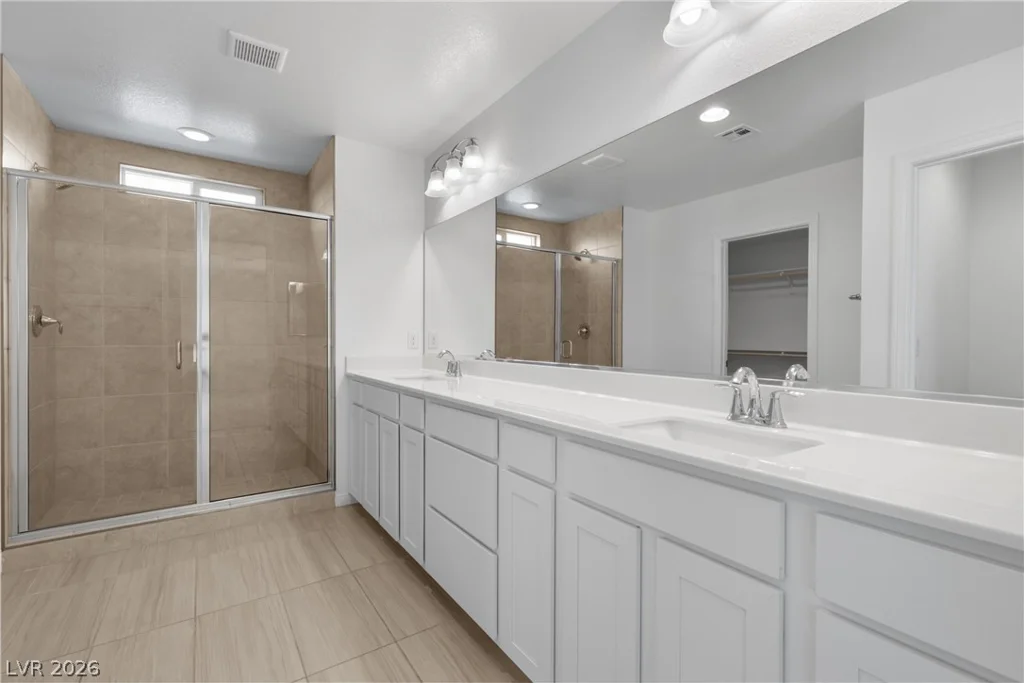 4729 Challenger, North Las Vegas, NV 89031