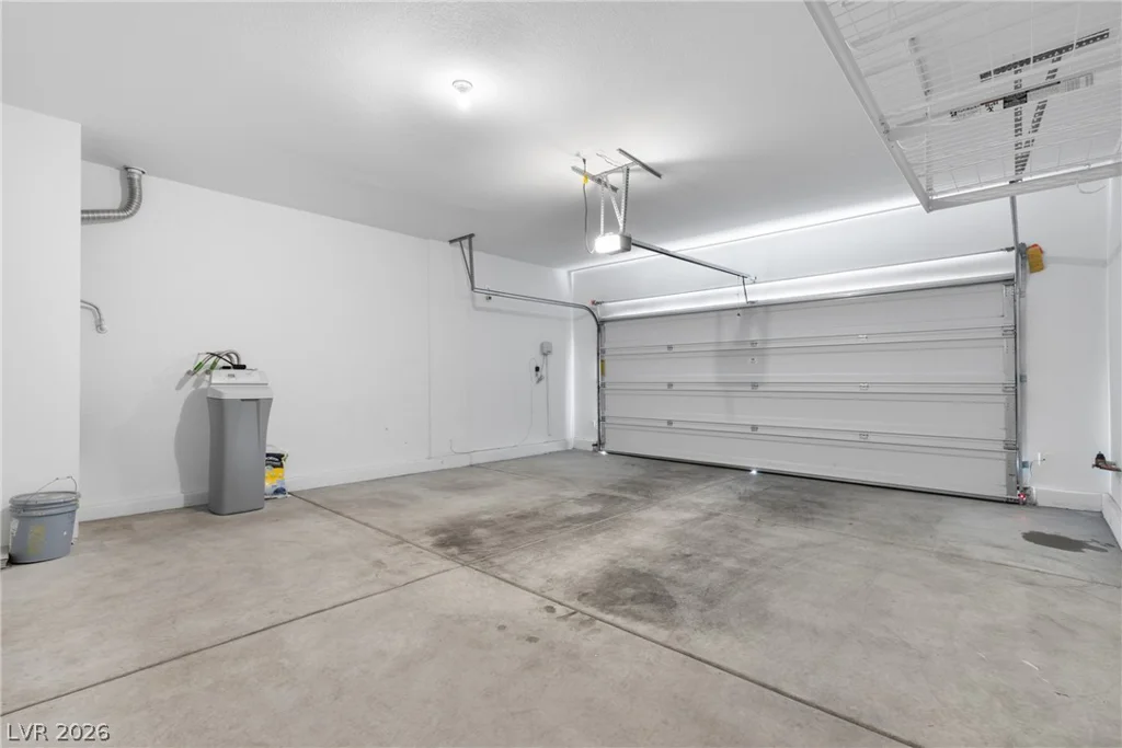 4729 Challenger, North Las Vegas, NV 89031