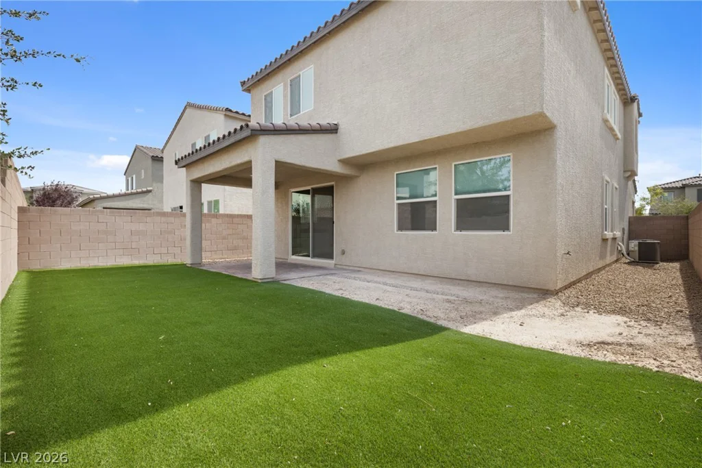 4729 Challenger, North Las Vegas, NV 89031