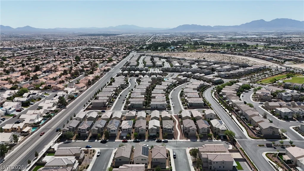 4729 Challenger, North Las Vegas, NV 89031