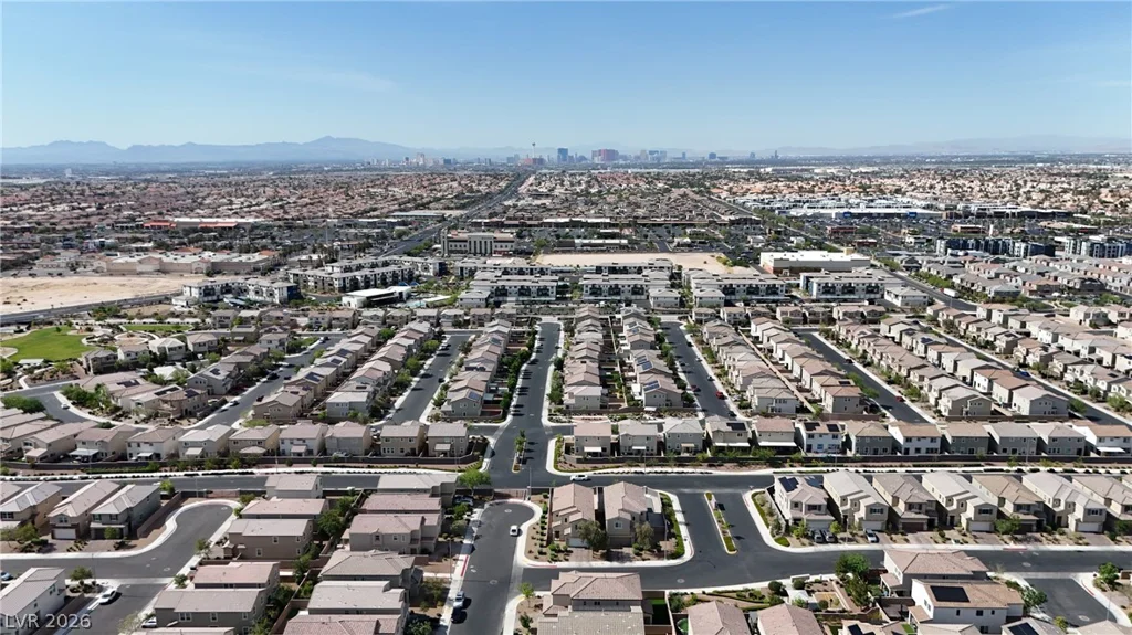 4729 Challenger, North Las Vegas, NV 89031