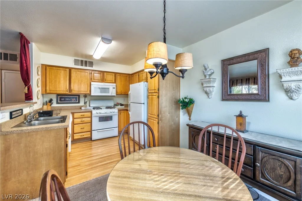 5710 Tropicana, Las Vegas, NV 89122