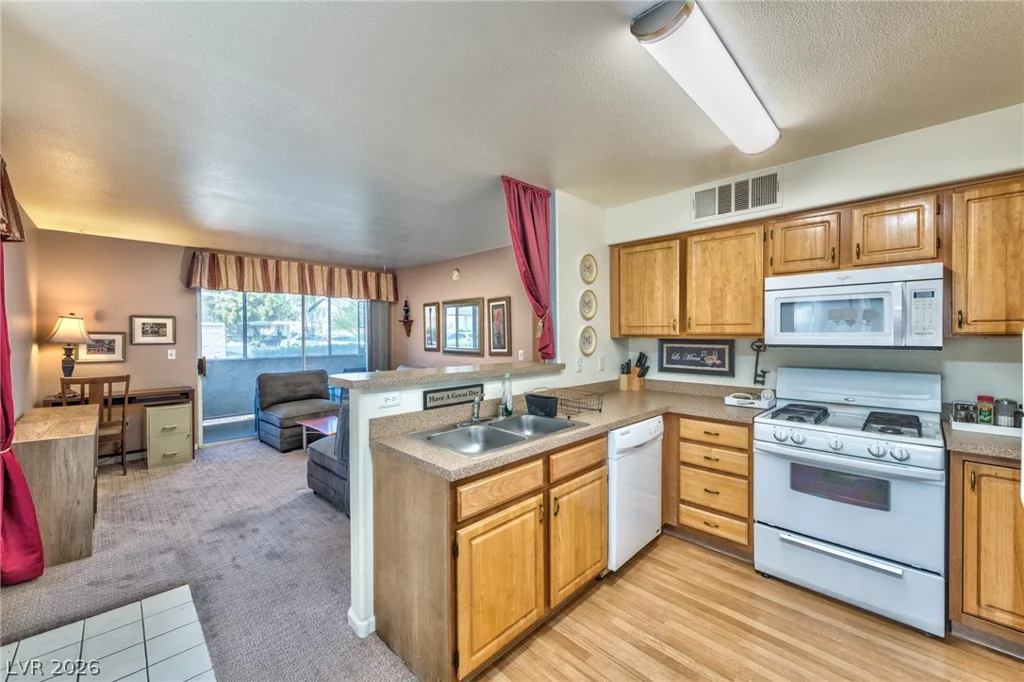 5710 Tropicana, Las Vegas, NV 89122