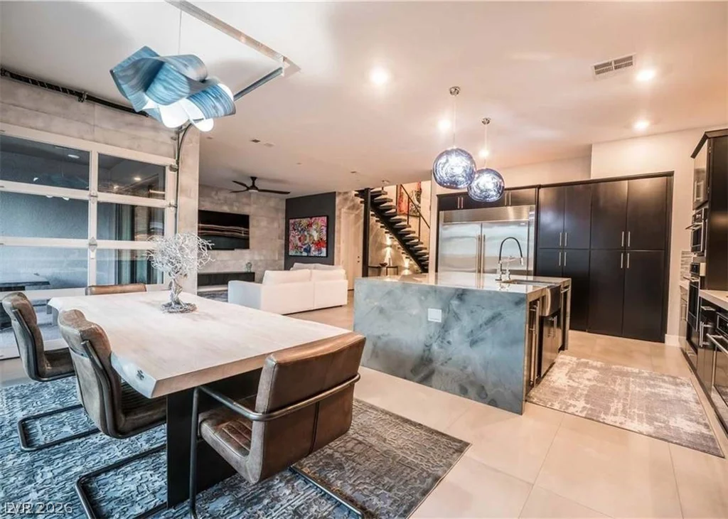 10337 Green Ember, Las Vegas, NV 89135