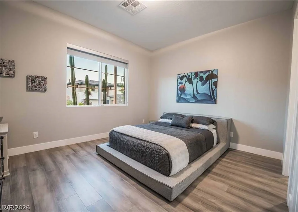 10337 Green Ember, Las Vegas, NV 89135