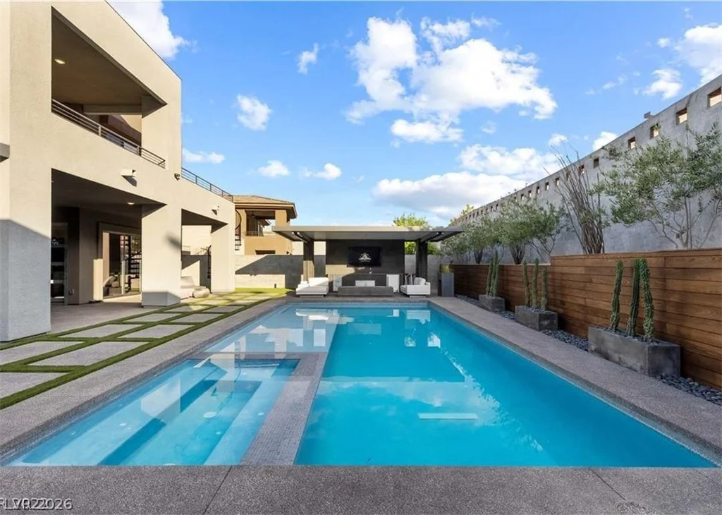 10337 Green Ember, Las Vegas, NV 89135