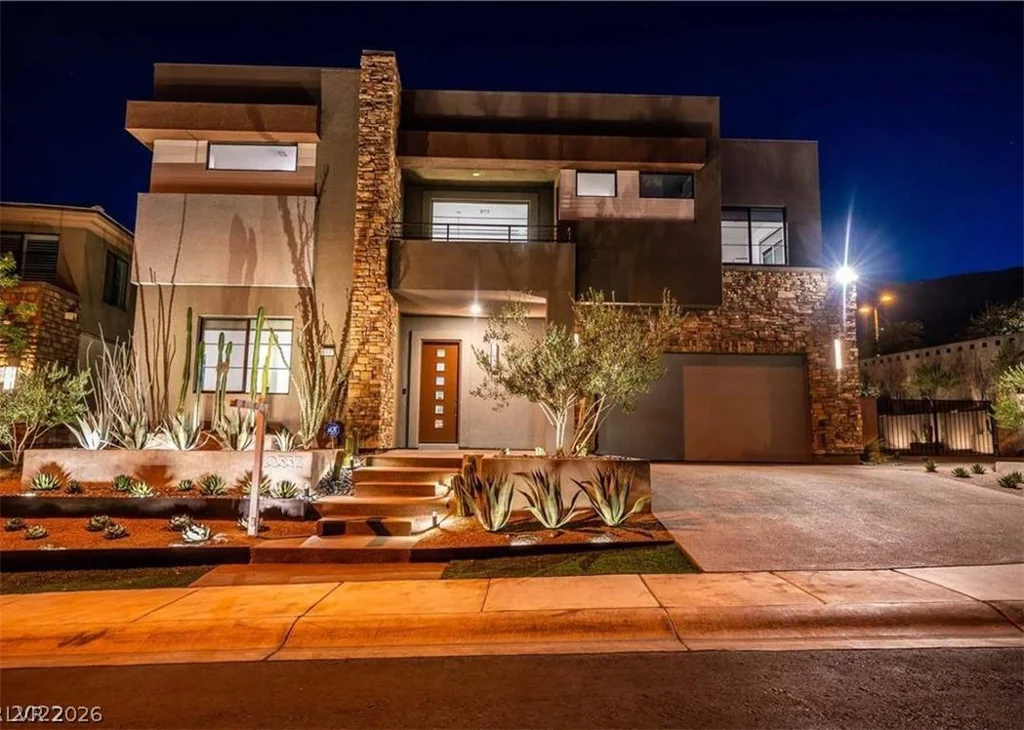 10337 Green Ember, Las Vegas, NV 89135