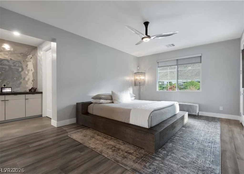 10337 Green Ember, Las Vegas, NV 89135