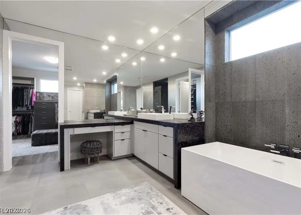10337 Green Ember, Las Vegas, NV 89135