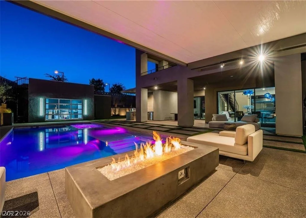 10337 Green Ember, Las Vegas, NV 89135