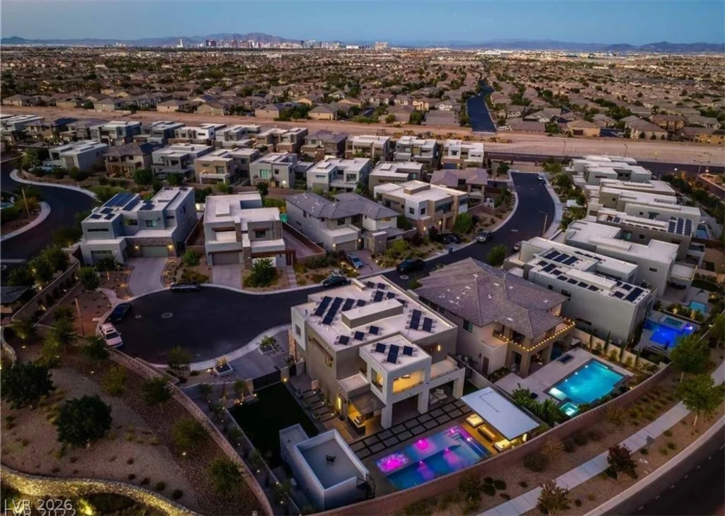 10337 Green Ember, Las Vegas, NV 89135