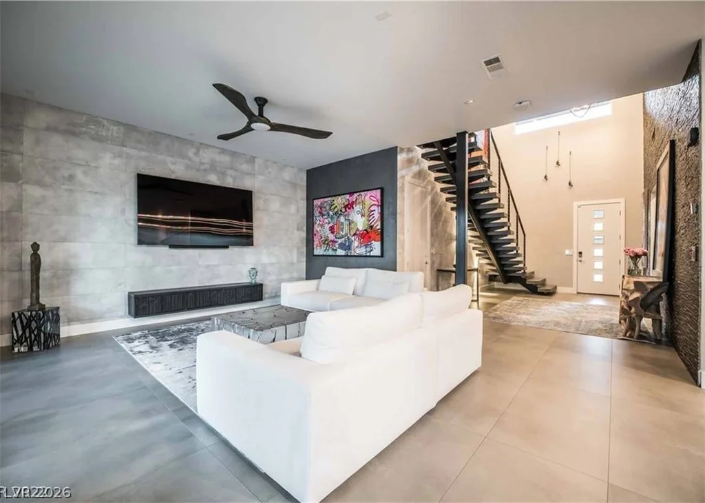 10337 Green Ember, Las Vegas, NV 89135