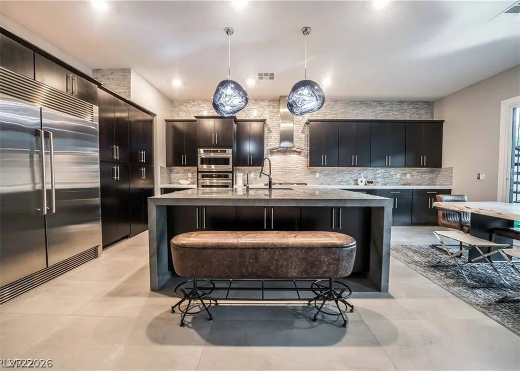 10337 Green Ember, Las Vegas, NV 89135