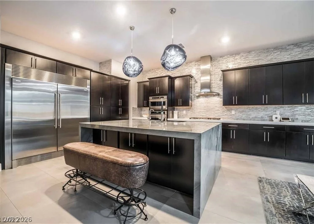 10337 Green Ember, Las Vegas, NV 89135
