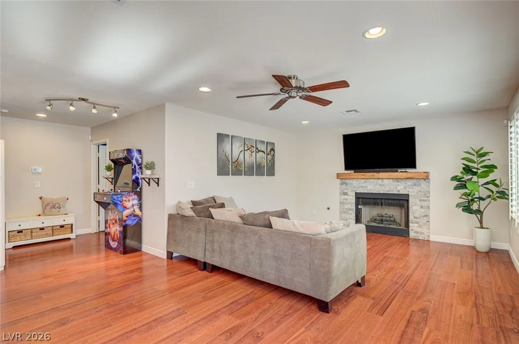 3100 Stern, Las Vegas, NV 89117
