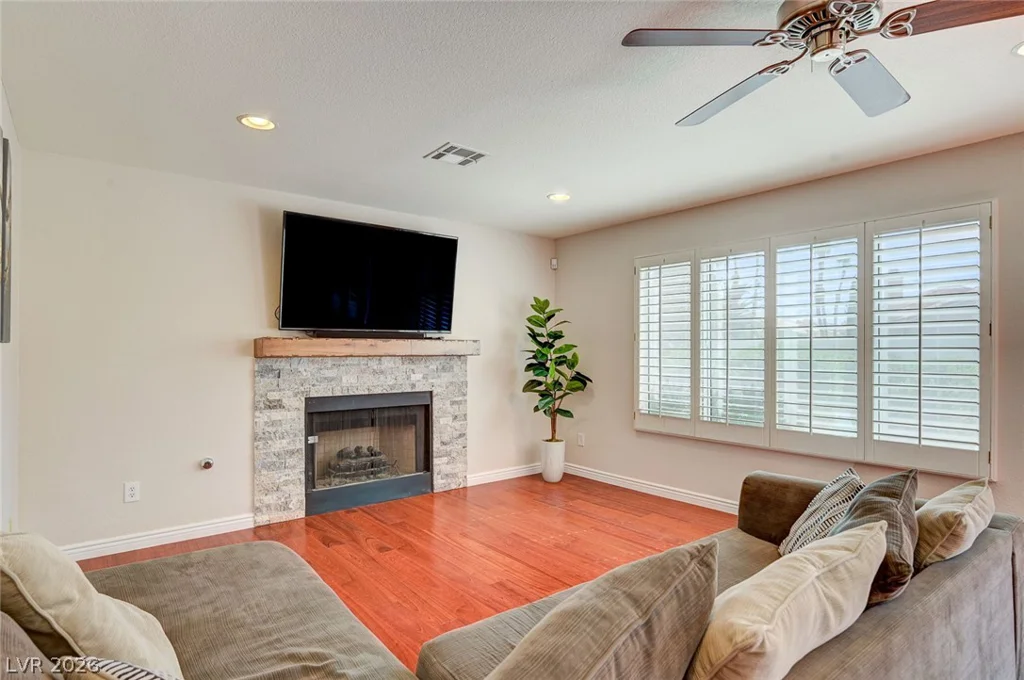 3100 Stern, Las Vegas, NV 89117