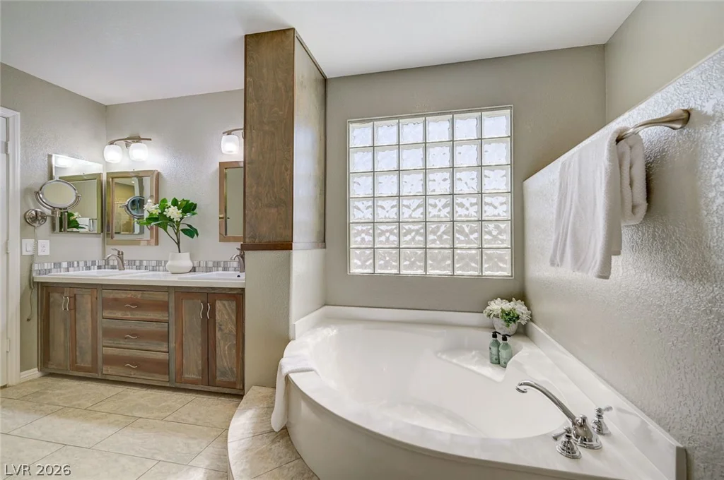 3100 Stern, Las Vegas, NV 89117