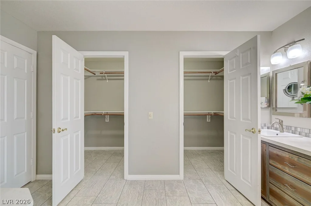 3100 Stern, Las Vegas, NV 89117