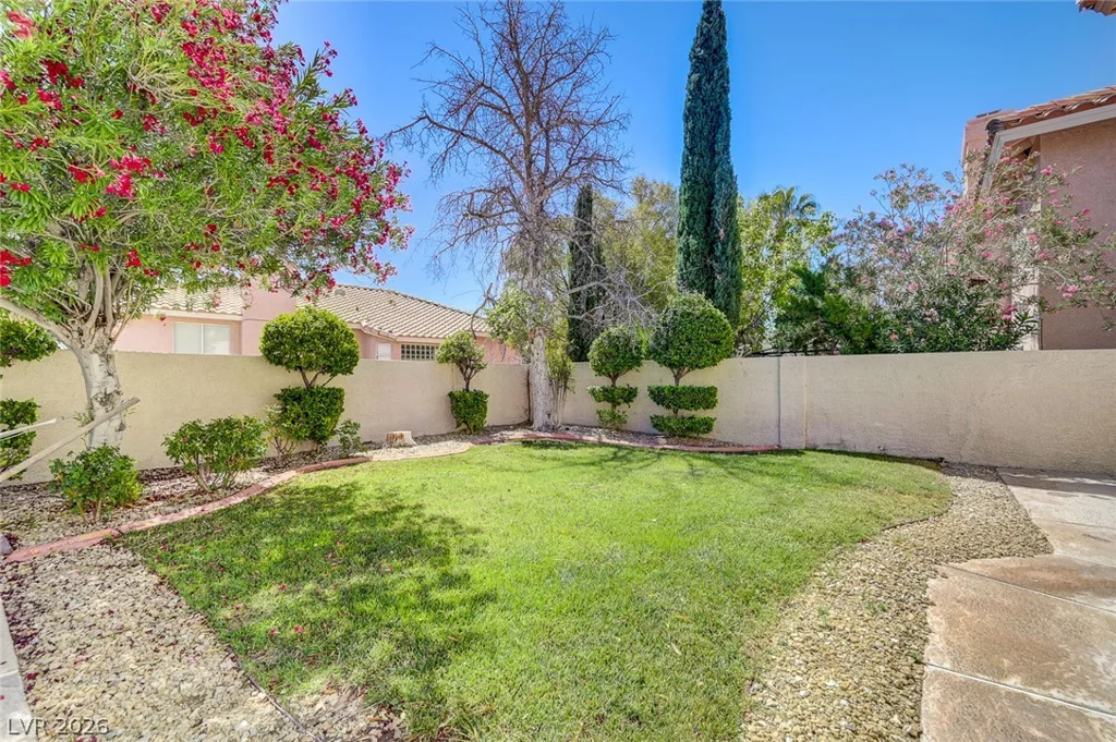 3100 Stern, Las Vegas, NV 89117
