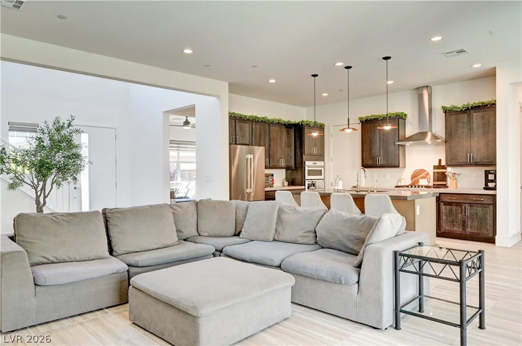 10143 Bismarck Palms, Las Vegas, NV 89166