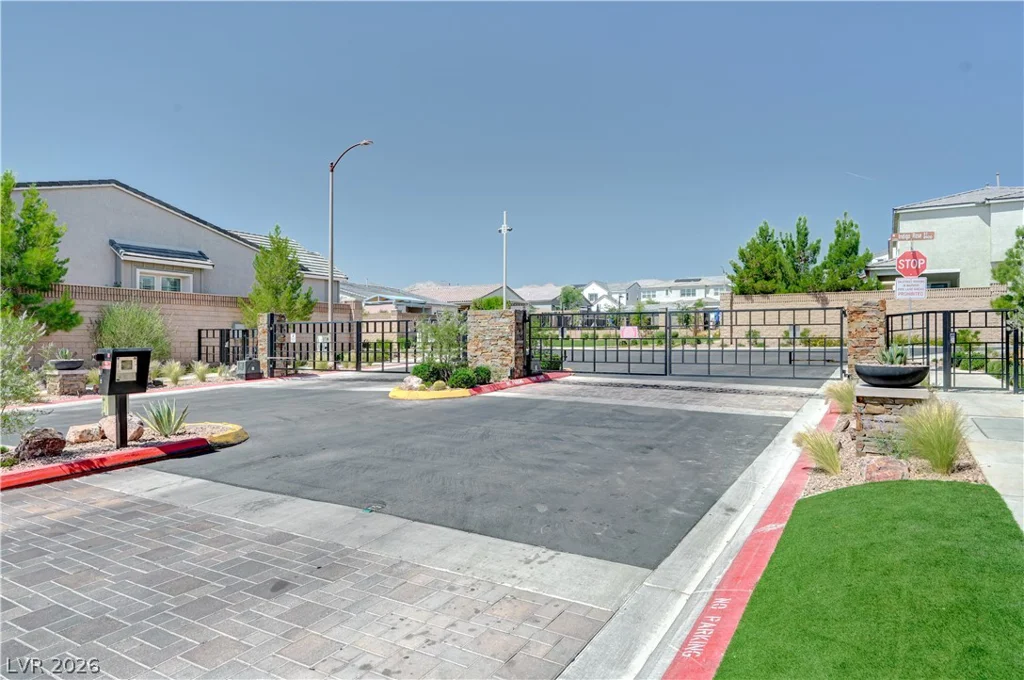 10143 Bismarck Palms, Las Vegas, NV 89166