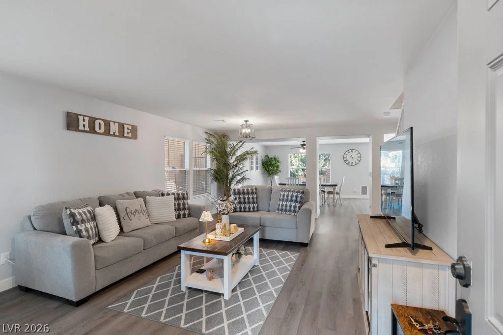 6924 Ghost Ranch, Las Vegas, NV 89179