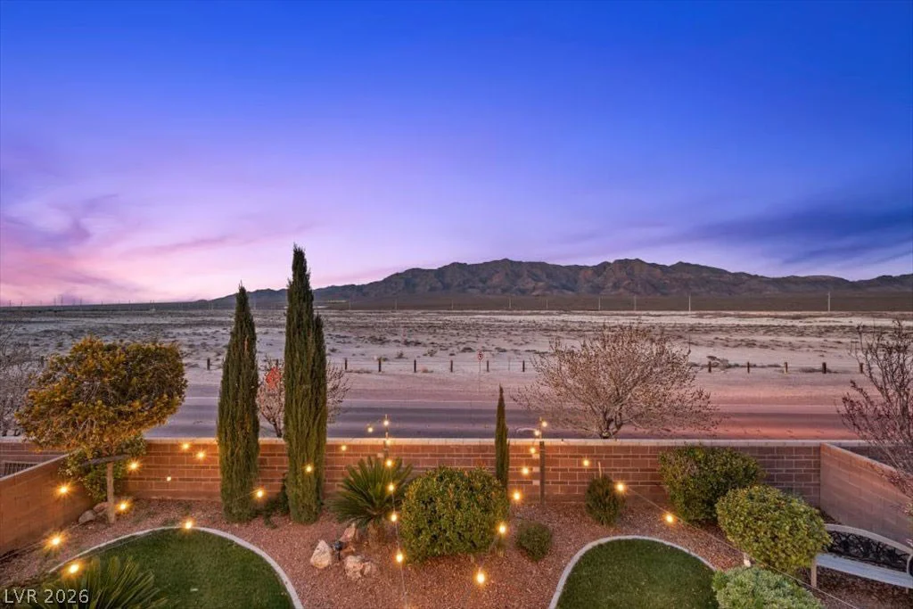 4104 Cathedral Falls, North Las Vegas, NV 89085