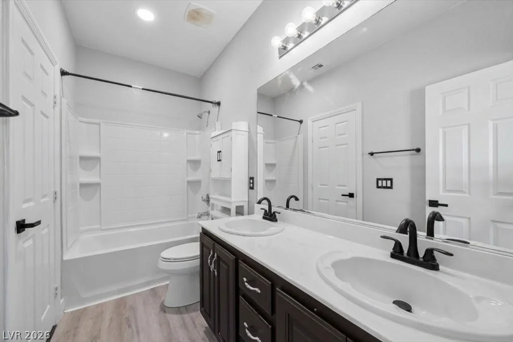 4104 Cathedral Falls, North Las Vegas, NV 89085