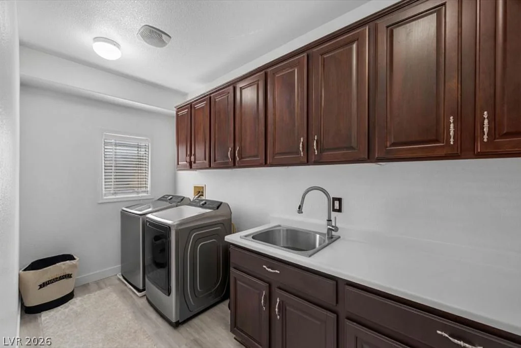 4104 Cathedral Falls, North Las Vegas, NV 89085