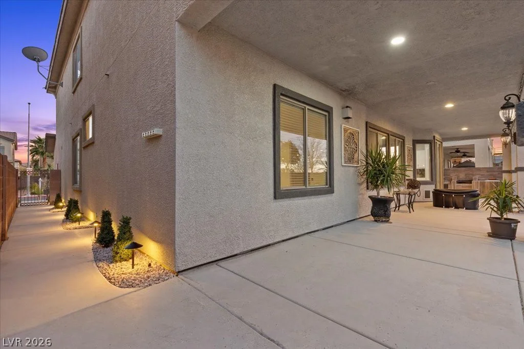 4104 Cathedral Falls, North Las Vegas, NV 89085