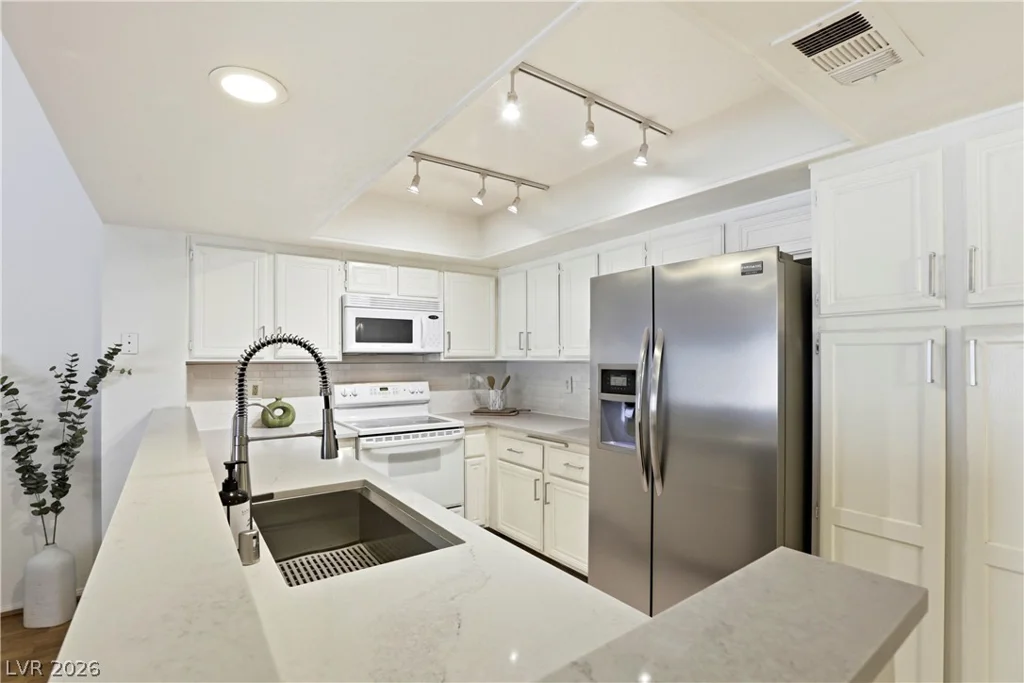 2728 Ferrin, Las Vegas, NV 89117