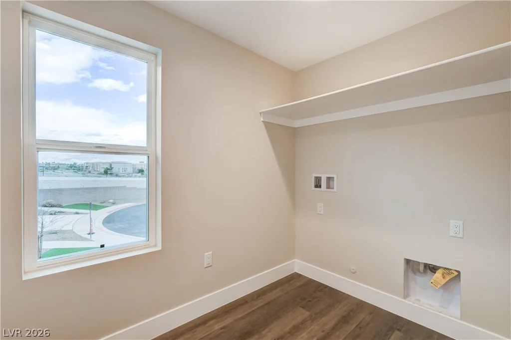 6511 Adrian Ridge, Las Vegas, NV 89149