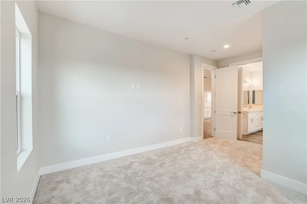 6511 Adrian Ridge, Las Vegas, NV 89149
