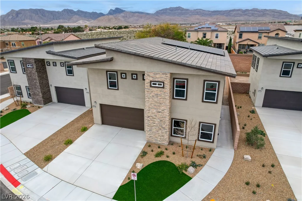 6511 Adrian Ridge, Las Vegas, NV 89149