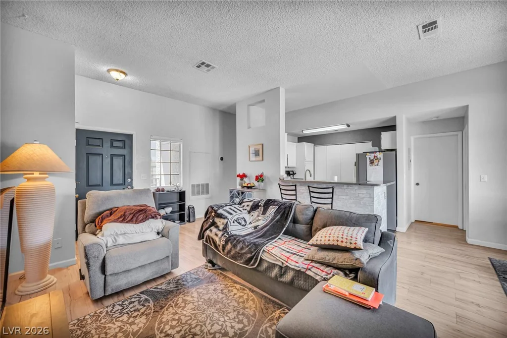3150 Soft Breezes, Las Vegas, NV 89128