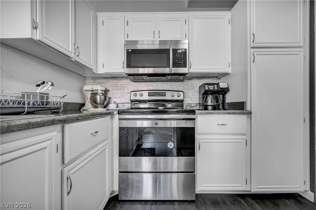 3150 Soft Breezes, Las Vegas, NV 89128