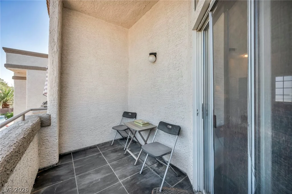 3150 Soft Breezes, Las Vegas, NV 89128