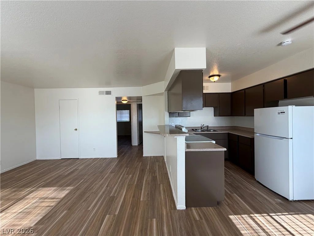 4796 Nova, Las Vegas, NV 89115