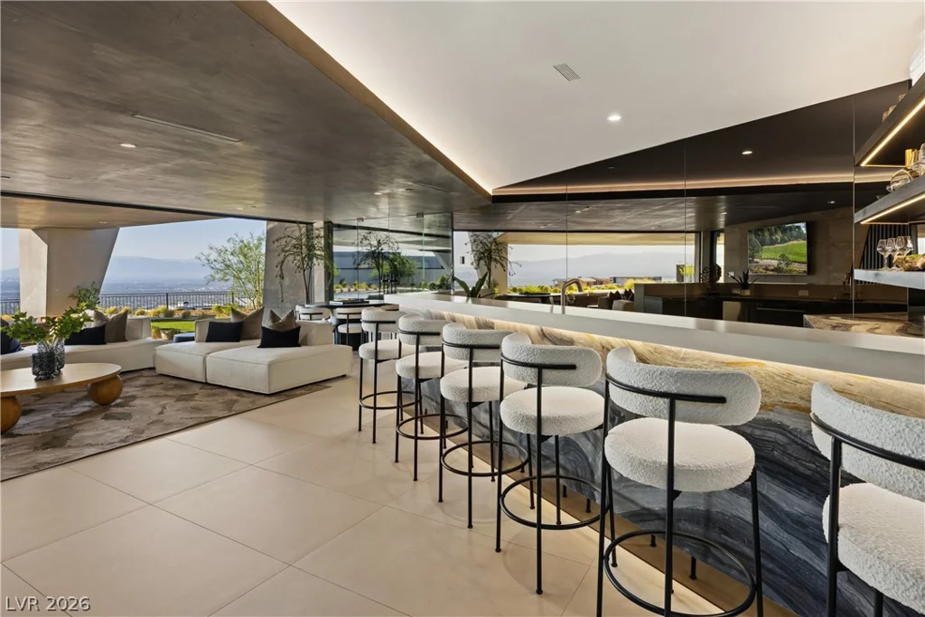 8 Chisel Crest, Henderson, NV 89012