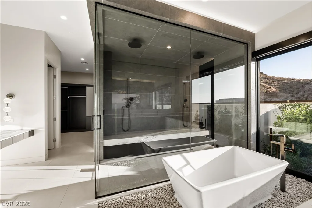 8 Chisel Crest, Henderson, NV 89012