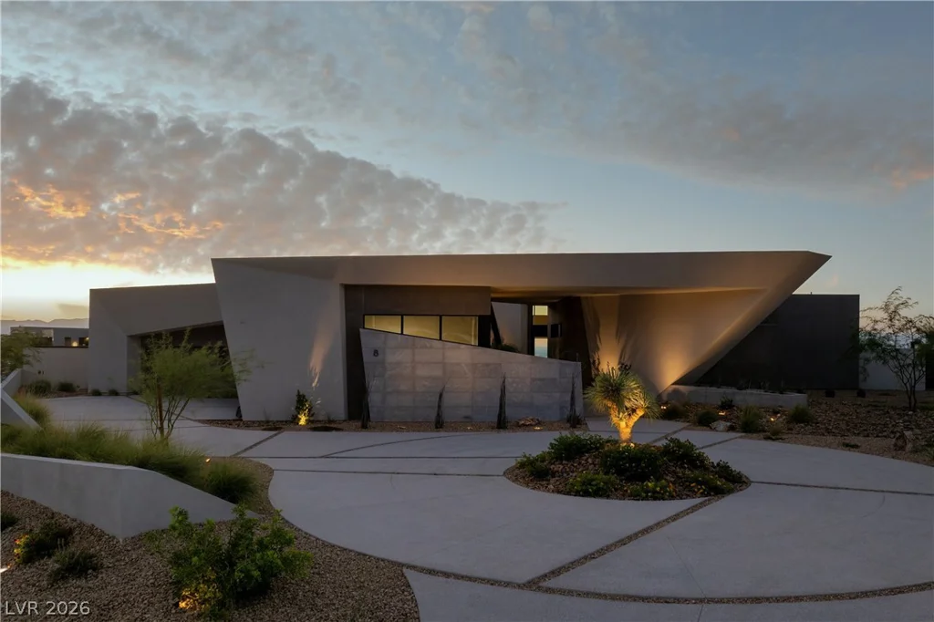 8 Chisel Crest, Henderson, NV 89012