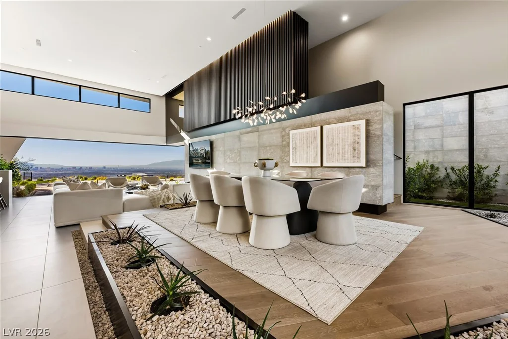 8 Chisel Crest, Henderson, NV 89012