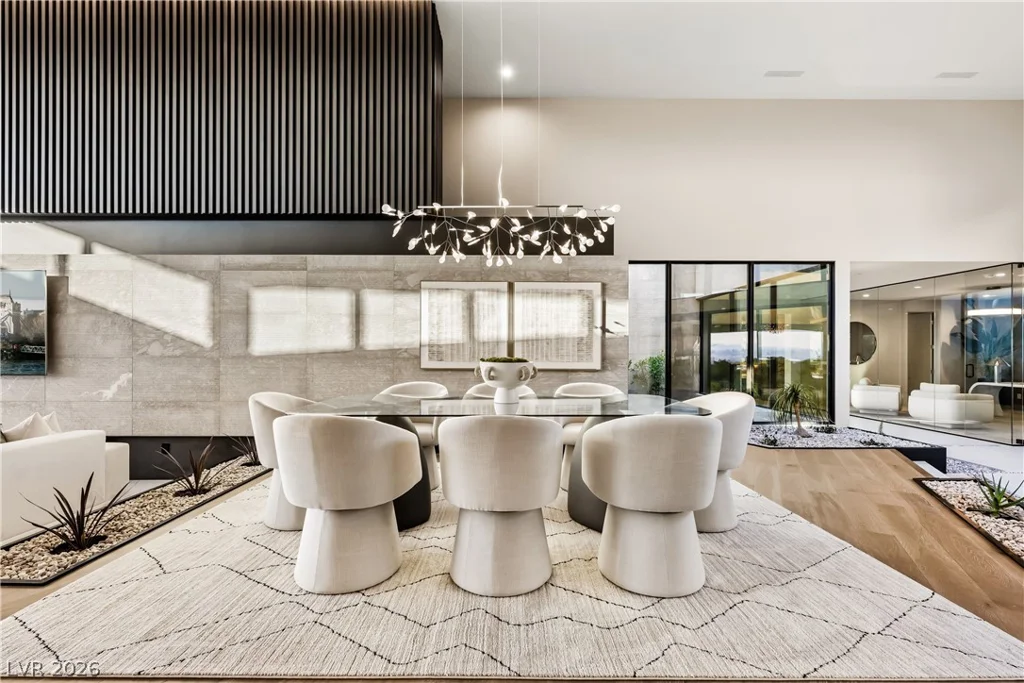 8 Chisel Crest, Henderson, NV 89012