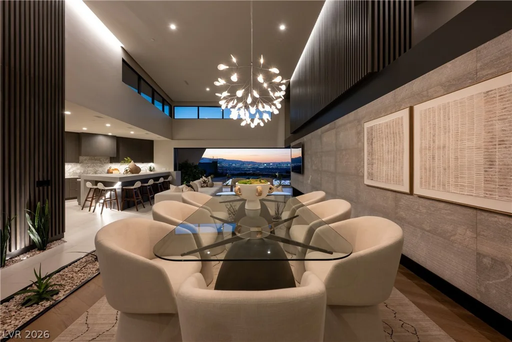 8 Chisel Crest, Henderson, NV 89012