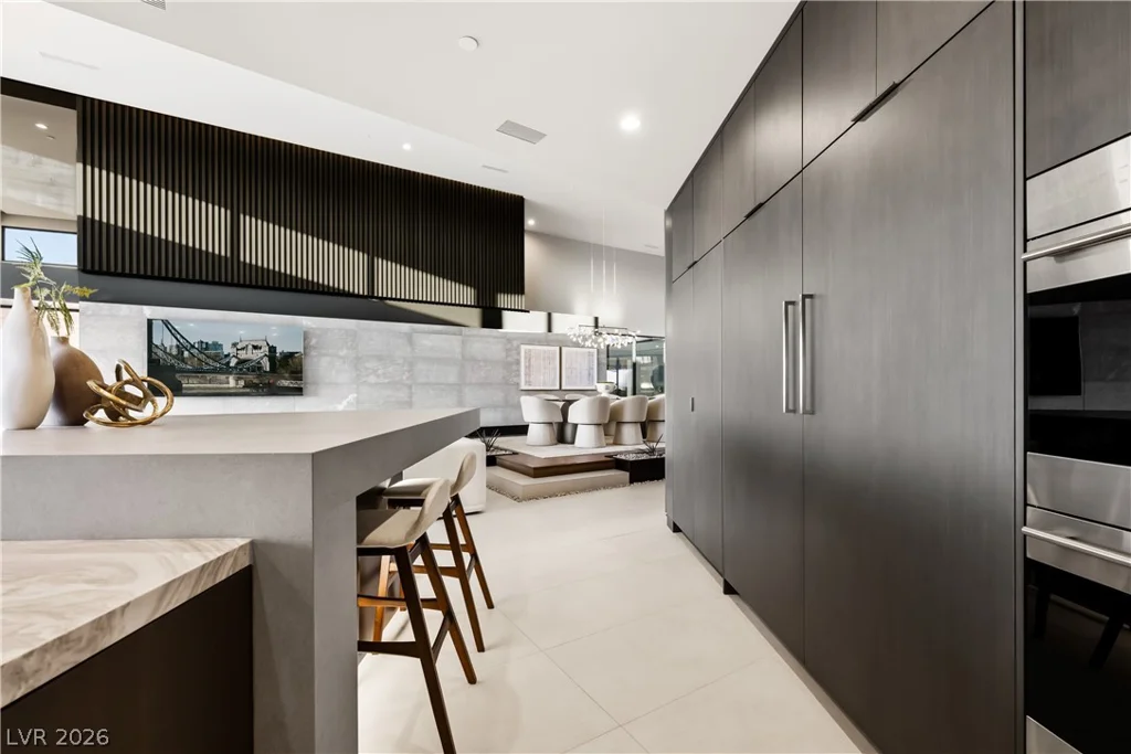 8 Chisel Crest, Henderson, NV 89012