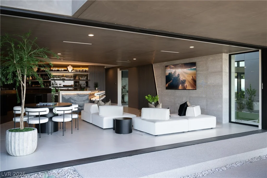 8 Chisel Crest, Henderson, NV 89012